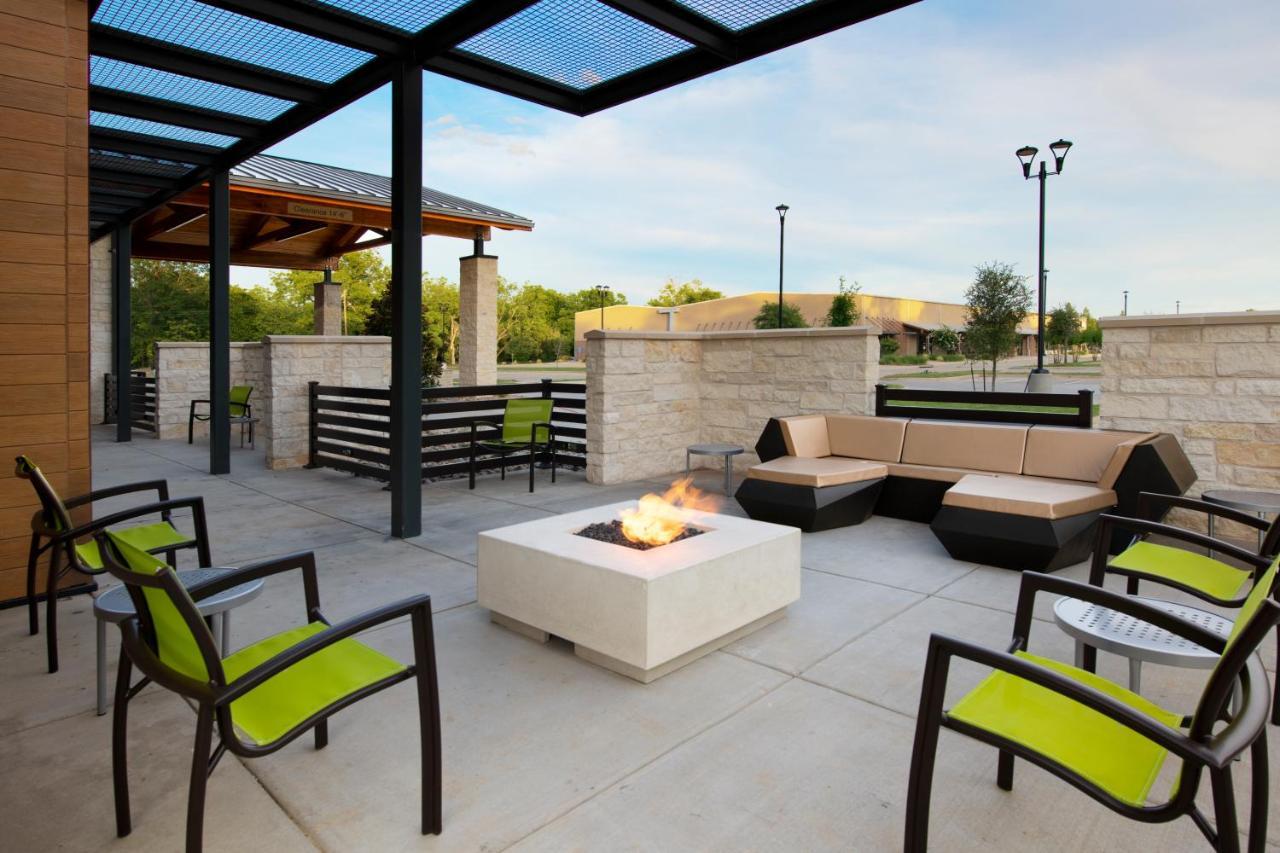 Springhill Suites By Marriott Lindale Tyler Extérieur photo