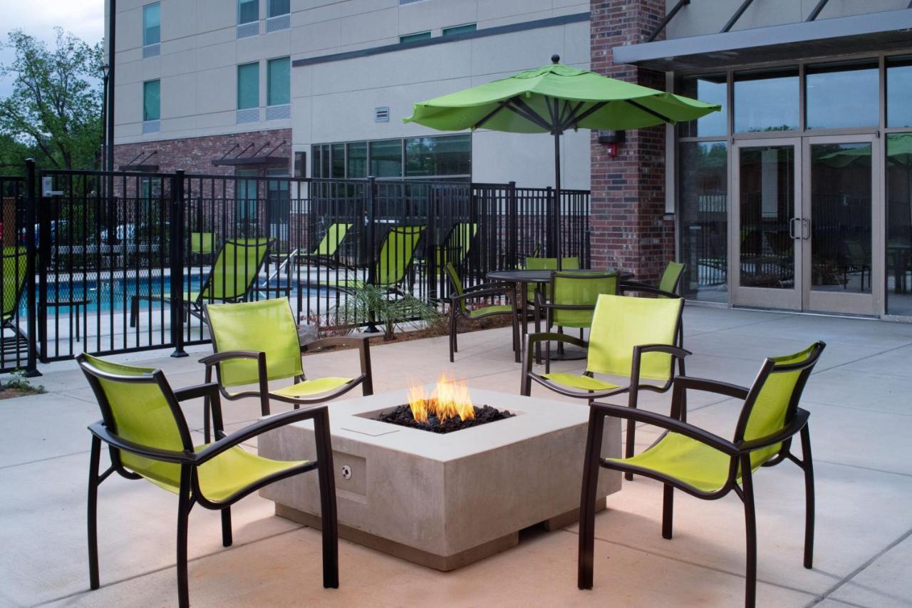 Springhill Suites By Marriott Lindale Tyler Extérieur photo